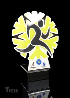  EN